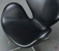 Preview: Fritz Hansen Swan Chair in Schwarz Leder Sessel gebraucht