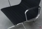 Preview: Vitra EA 108 Aluminium Chair Hopsak + Armauflagen Schwarz aus 2013 gebraucht