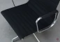 Preview: Vitra EA 108 Aluminium Chair Hopsak + Armauflagen Schwarz aus 2013 gebraucht