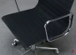 Preview: Vitra EA 119 Aluminium Chair Hopsak Schwarz gebraucht