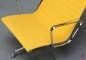 Preview: Vitra EA 124 Aluminium Chair Sessel Hopsak Gelb gebraucht