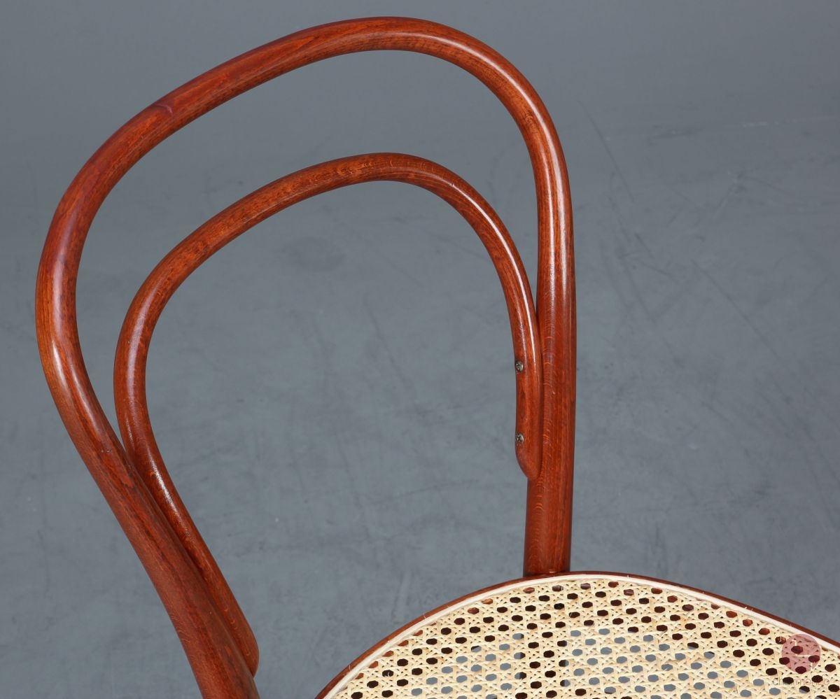 Preview: Thonet 214 Mahagoni Bugholzstuhl mit neuem Geflecht gebraucht