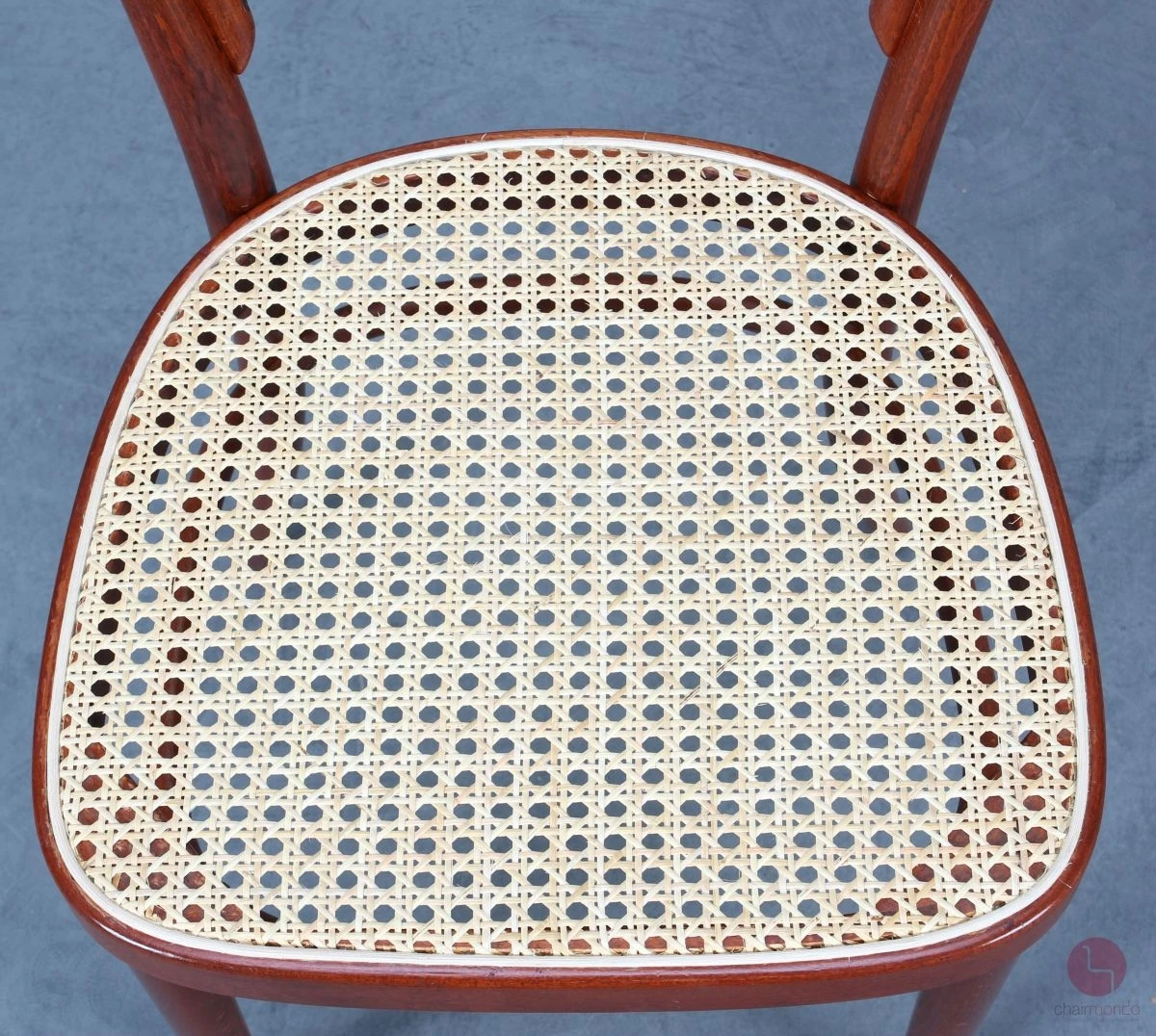 Thonet 214 Mahagoni Bugholzstuhl mit neuem Geflecht gebraucht