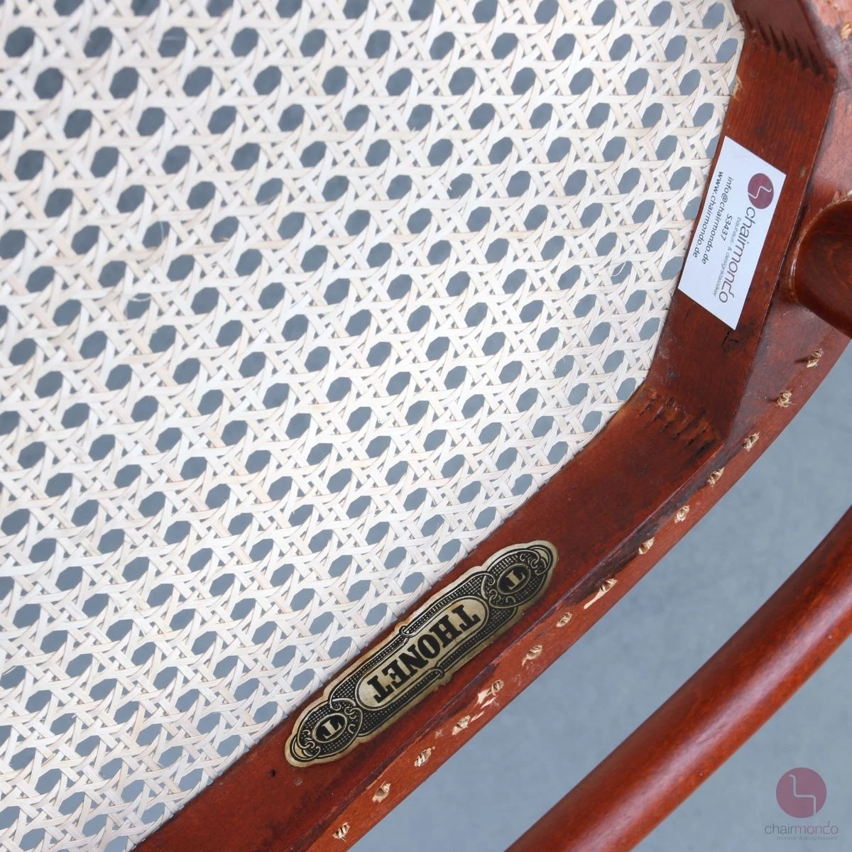 Thonet 214 Mahagoni Bugholzstuhl mit neuem Geflecht gebraucht