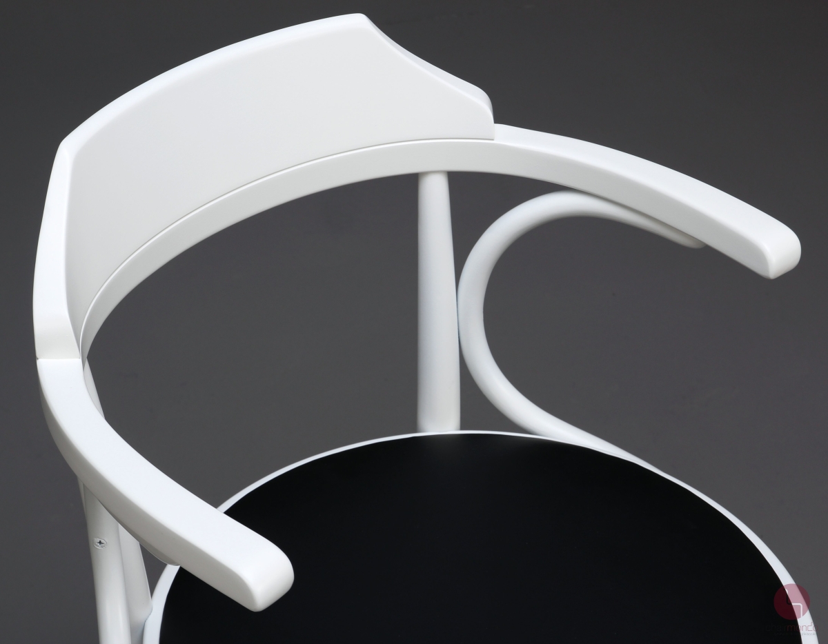 Preview: Thonet 233 P Bugholzstuhl in Weiß mit neuem Leder in Schwarz - gebraucht