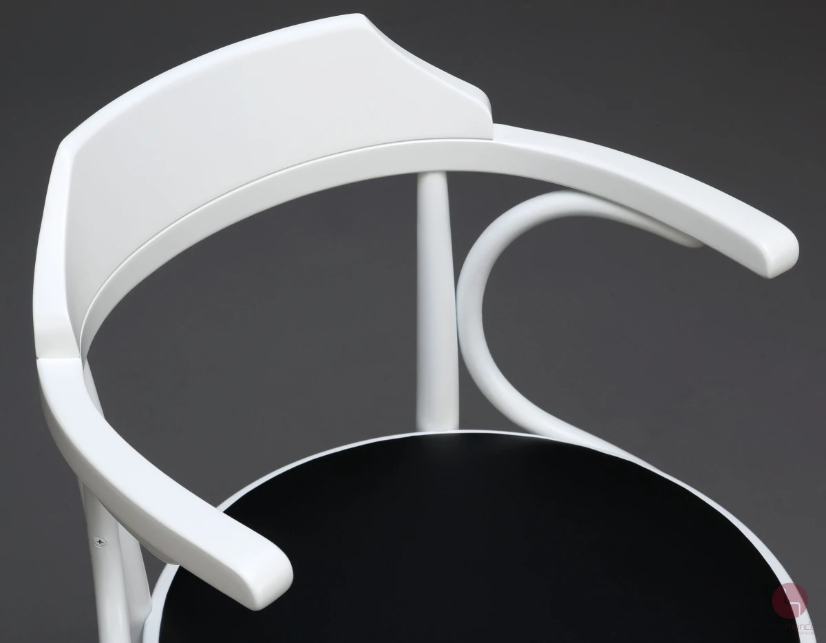 Thonet 233 P Bugholzstuhl in Weiß mit neuem Leder in Schwarz - gebraucht