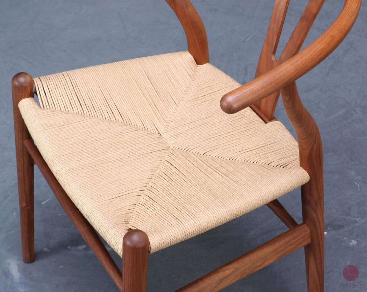 Carl Hansen & Søn Wishbone Chair CH24 Walnuss geölt Nussbaum braun gebraucht