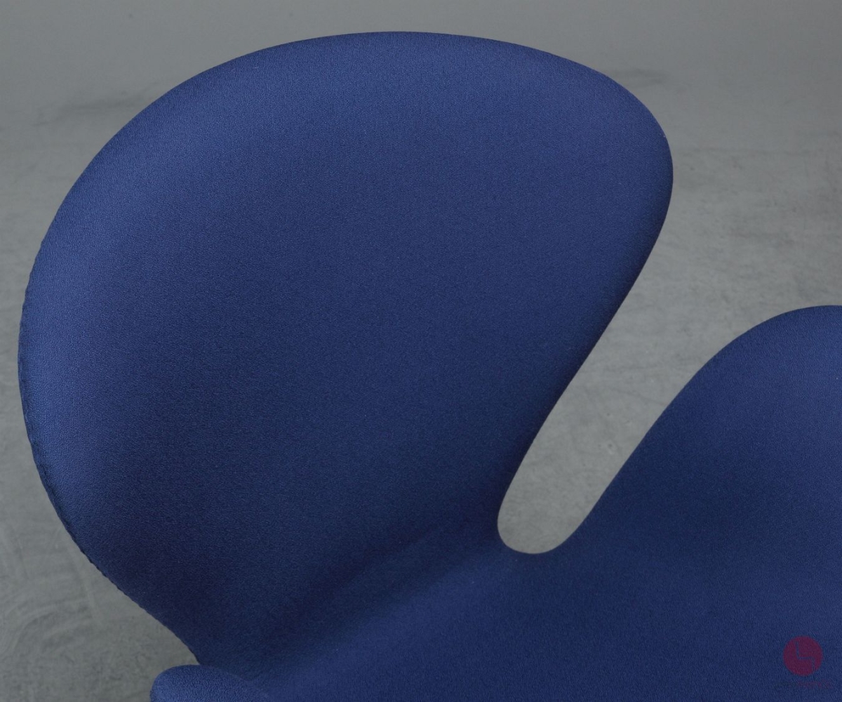 Preview: Fritz Hansen Swan Chair in Blau Lounge Sessel gebraucht