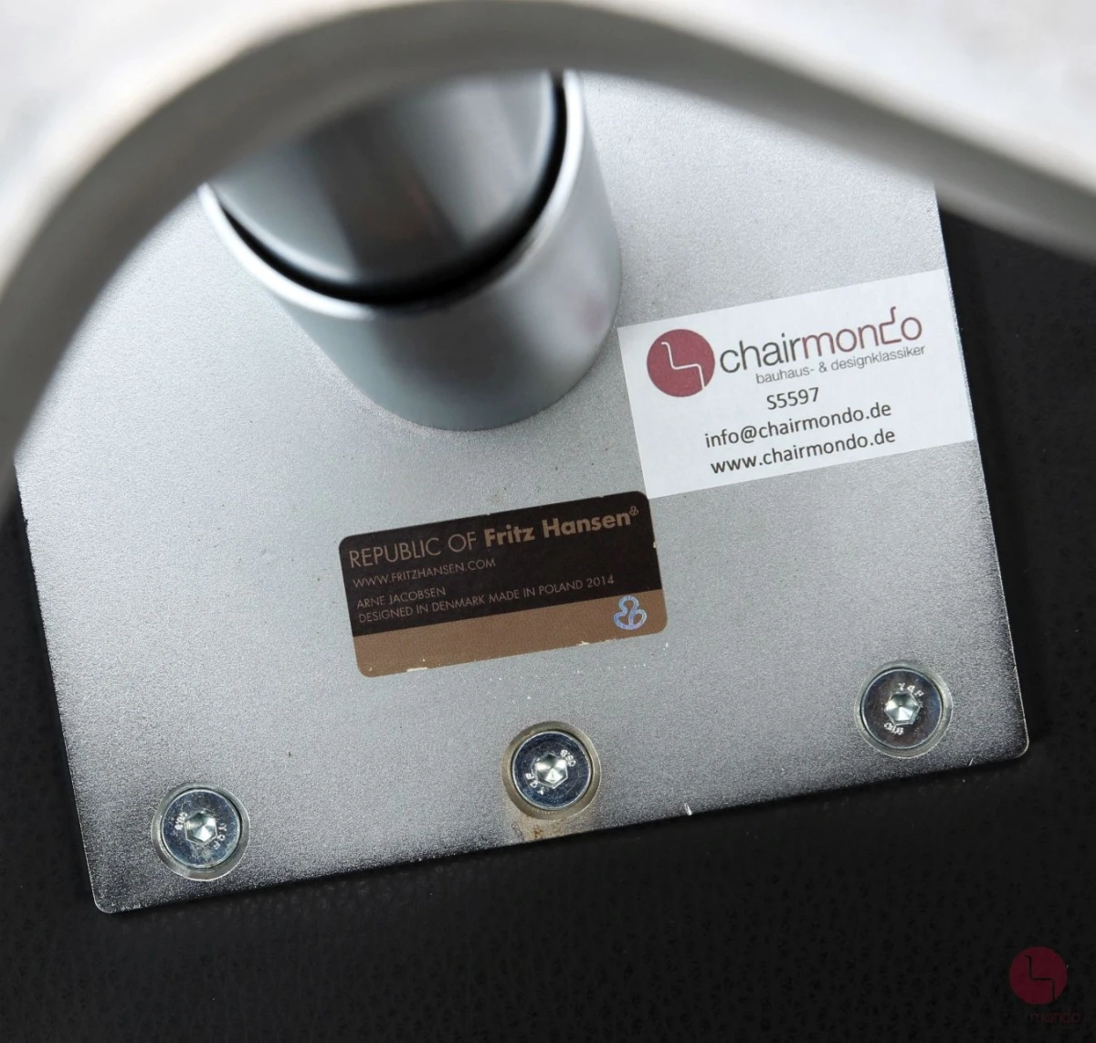 Fritz Hansen Swan Chair in Schwarz Leder Sessel gebraucht