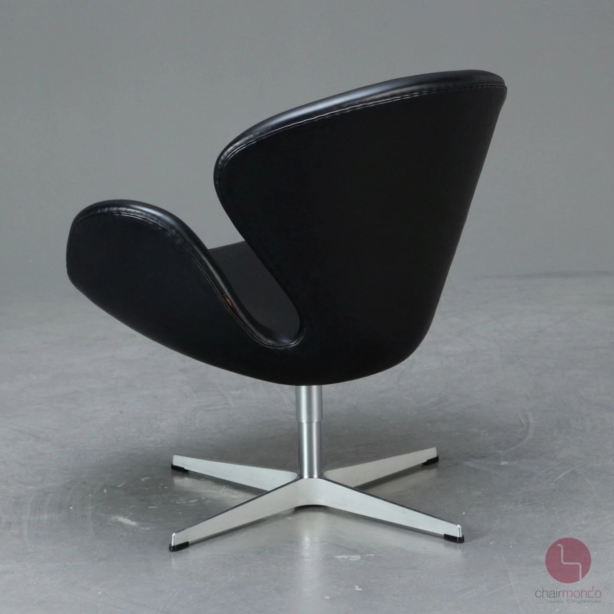 Fritz Hansen Swan Chair in Schwarz Leder Sessel gebraucht