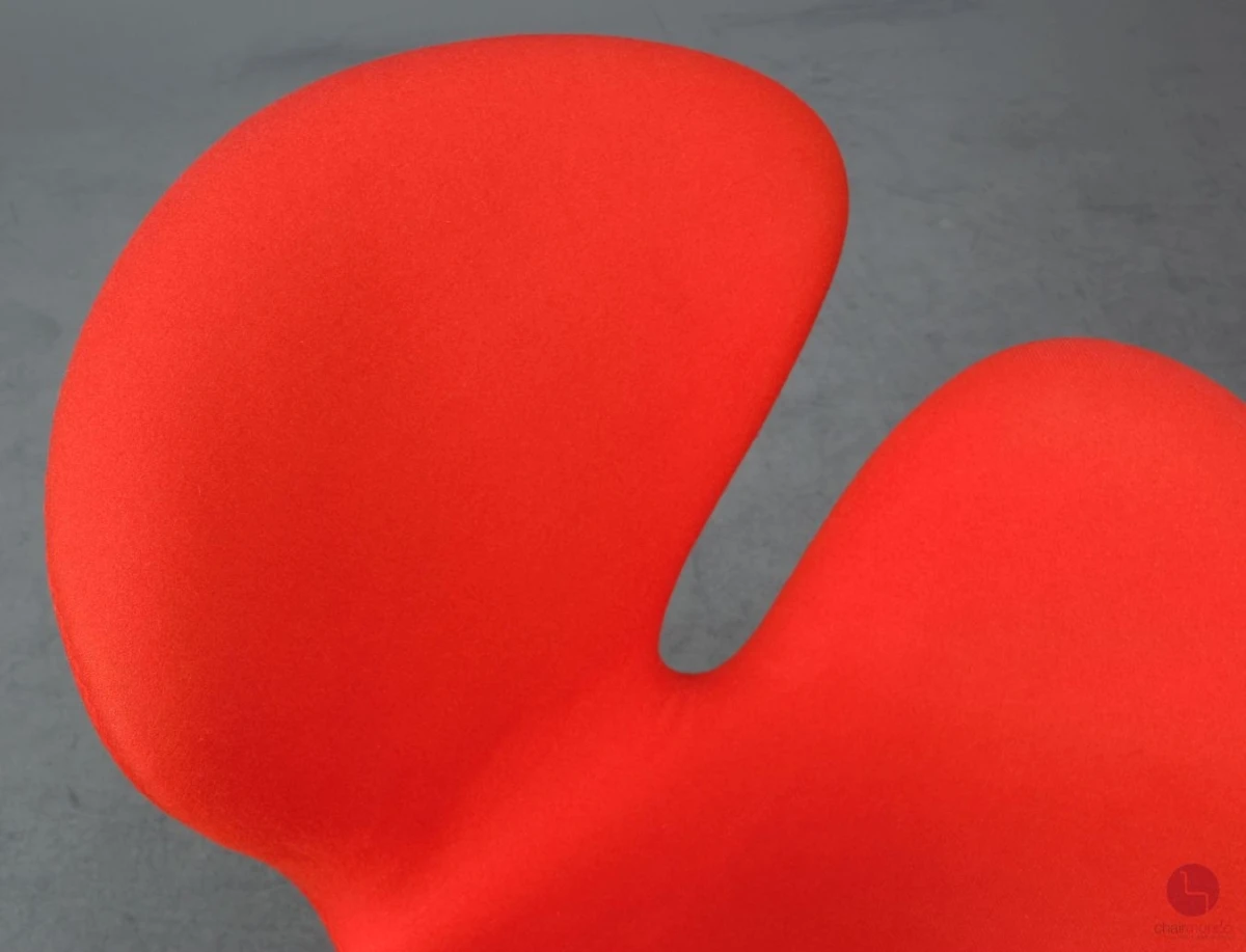 Fritz Hansen Swan Chair in Rot Lounge Sessel gebraucht