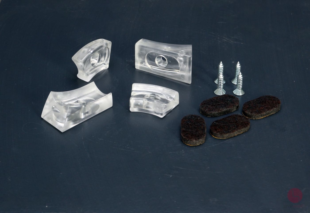 Preview: Filzgleiter-Set passend für Thonet Stahlrohrfreischwinger mit Loch (transluzent)