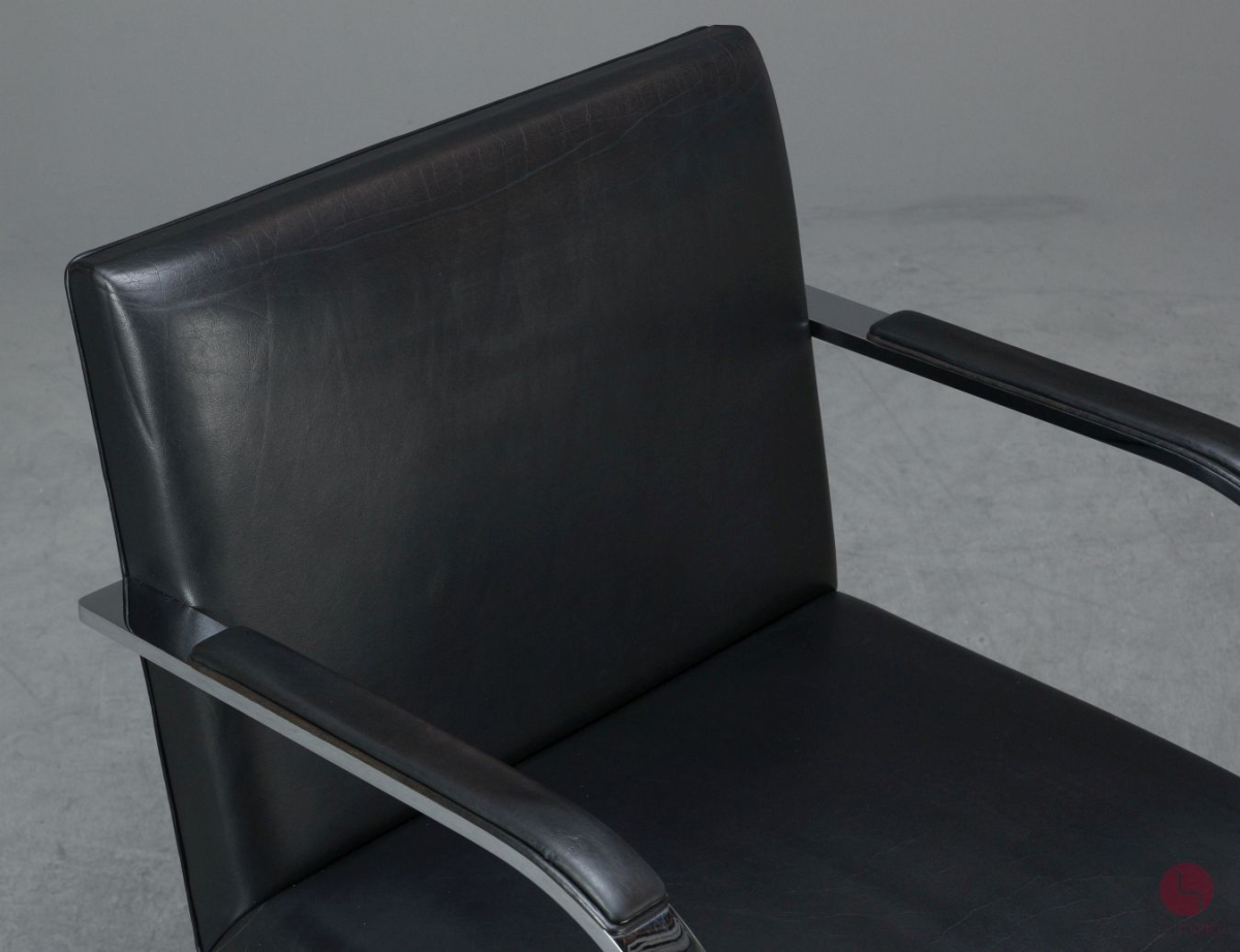 Preview: Knoll Brno Freischwinger Armlehnstuhl Leder Schwarz gebraucht