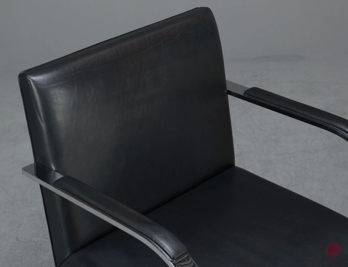 Knoll Brno Freischwinger Armlehnstuhl Leder Schwarz gebraucht