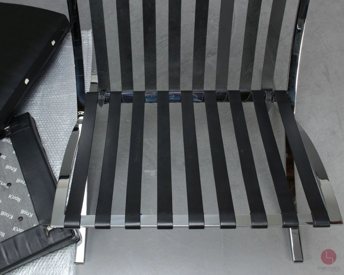 Knoll Barcelona Chair mit schwarzem Leder - gebraucht