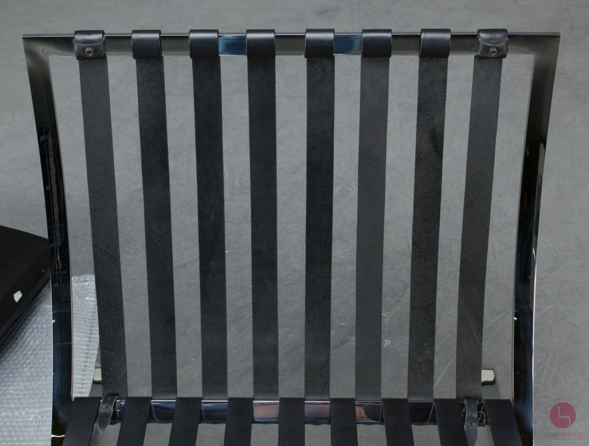 Knoll Barcelona Chair mit schwarzem Leder - gebraucht