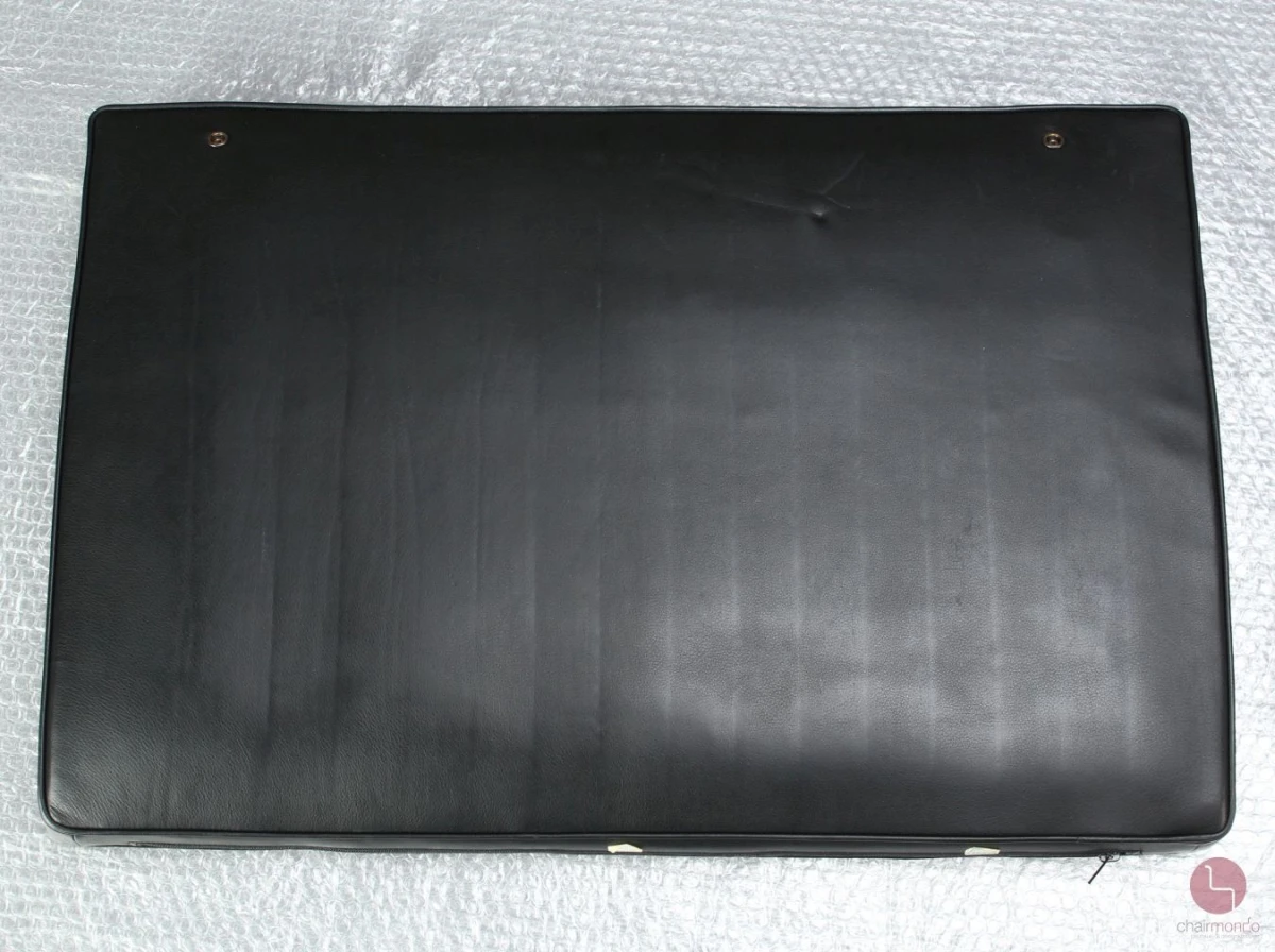 Knoll Barcelona Chair mit schwarzem Leder - gebraucht