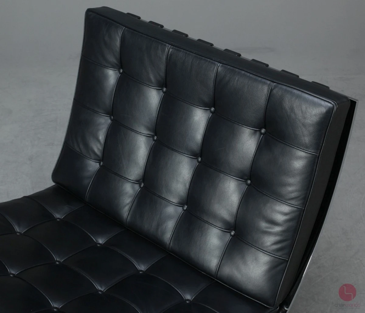 Knoll Barcelona Chair mit schwarzem Leder - gebraucht