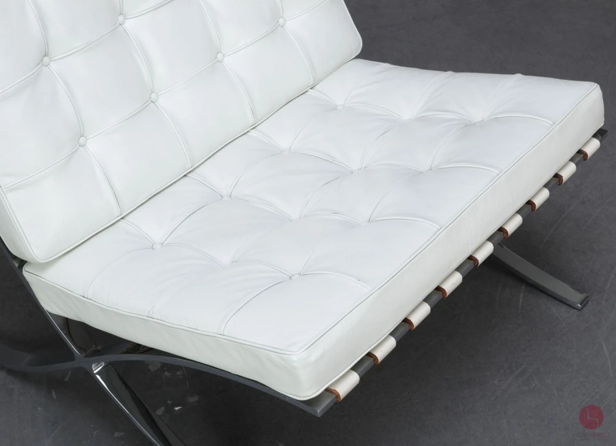 Knoll Barcelona Chair mit weißem Leder - gebraucht