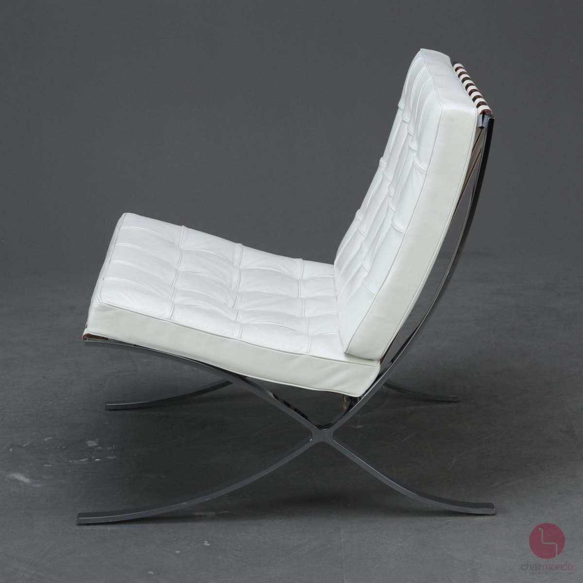 Preview: Knoll Barcelona Chair mit weißem Leder - gebraucht