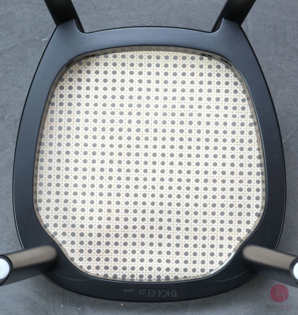 Thonet 118 Holzstuhl Schwarz mit Geflecht und Stützgewebe