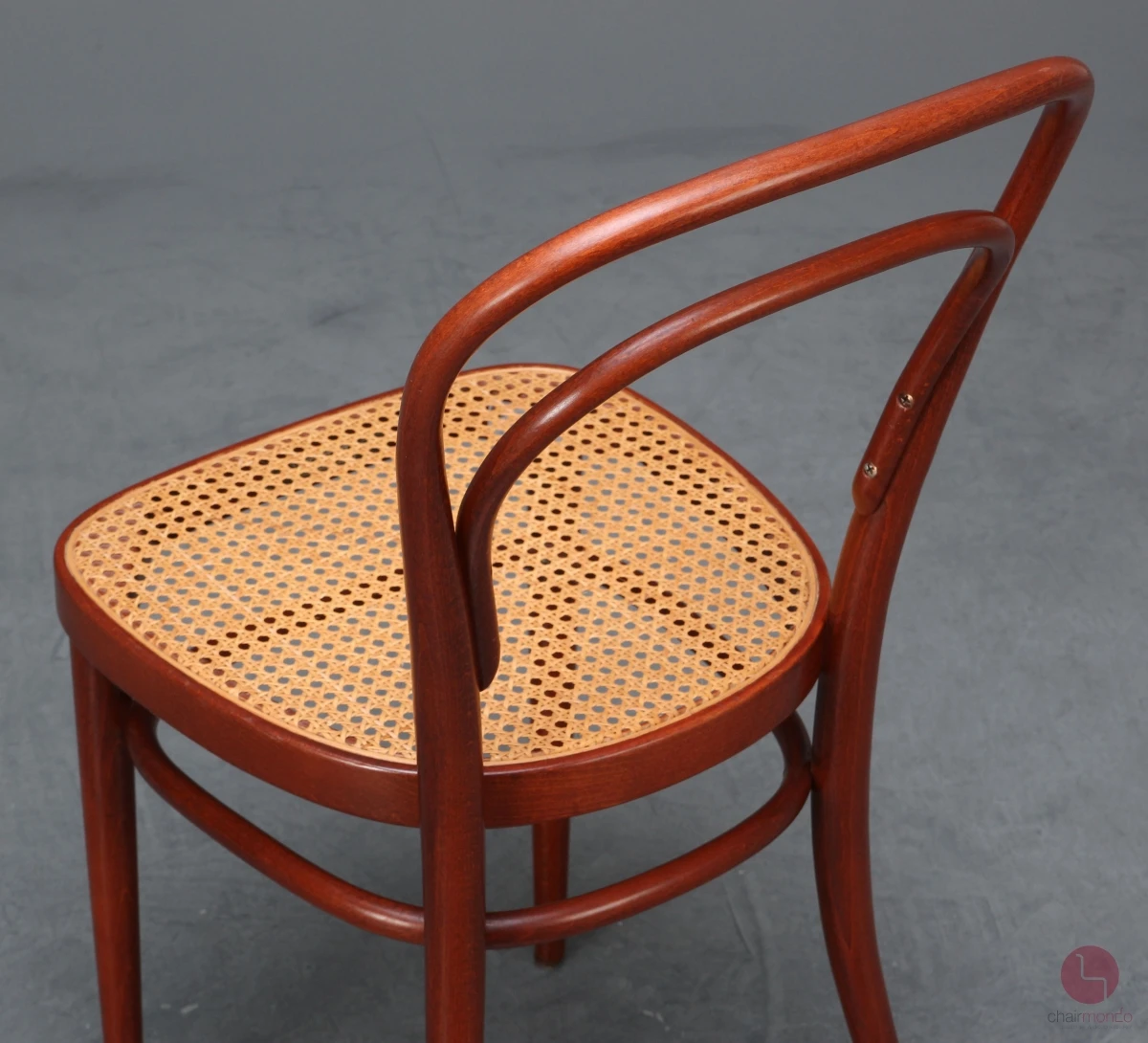 Thonet 214 Mahagoni Braun Bugholzstuhl mit Geflecht gebraucht