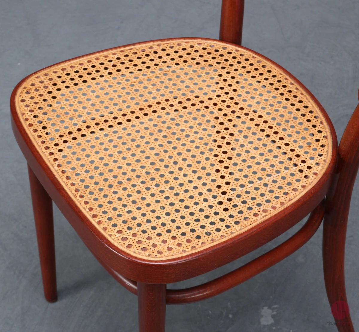 Thonet 214 Mahagoni Braun Bugholzstuhl mit Geflecht gebraucht
