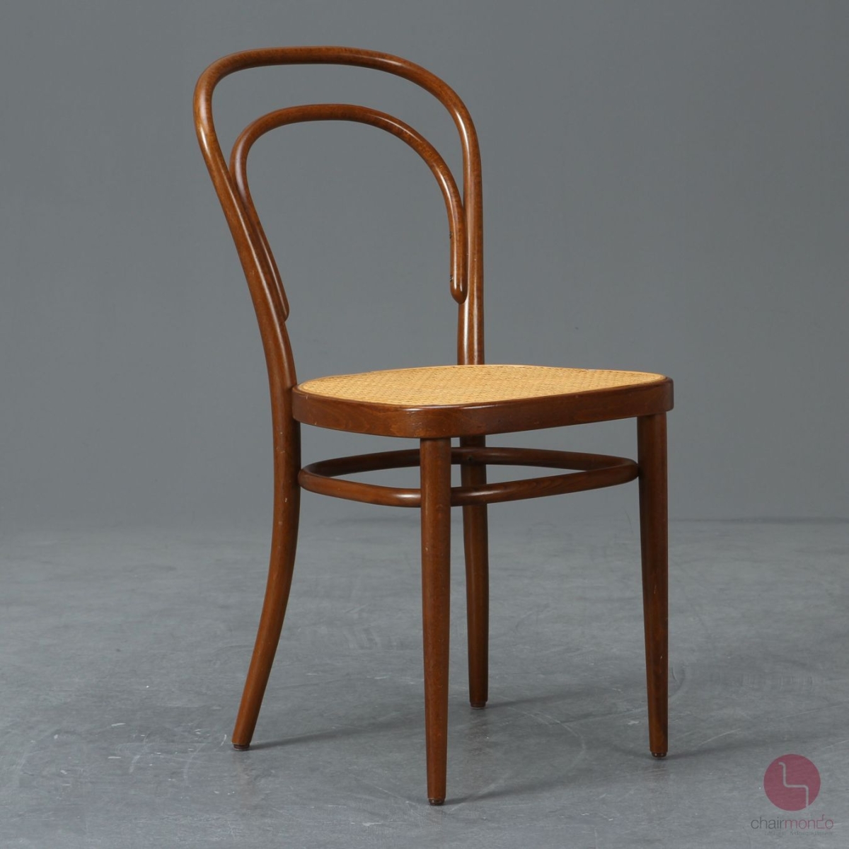 Preview: Thonet 214 Nussbaum Braun Bugholzstuhl mit Geflecht gebraucht