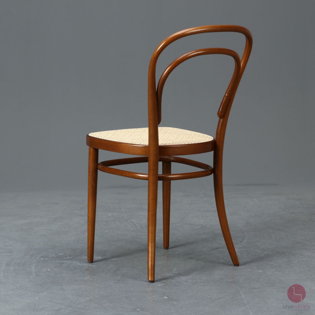 Preview: Thonet 214 Nussbaum Braun Bugholzstuhl mit neuem Geflecht gebraucht