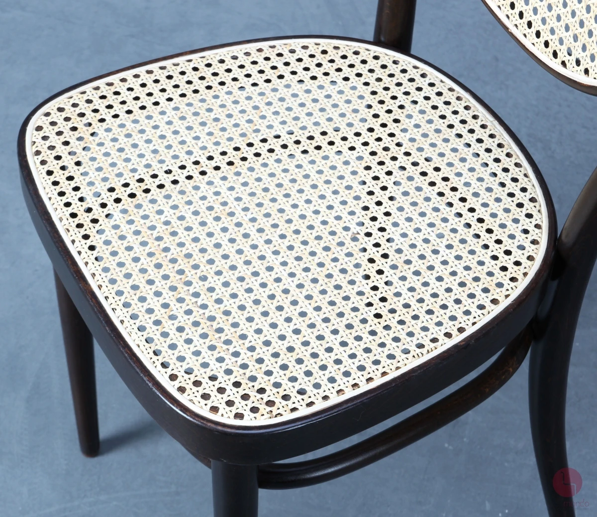 Thonet 215 R Dunkelbraun Bugholzstuhl mit neuem Geflecht gebraucht