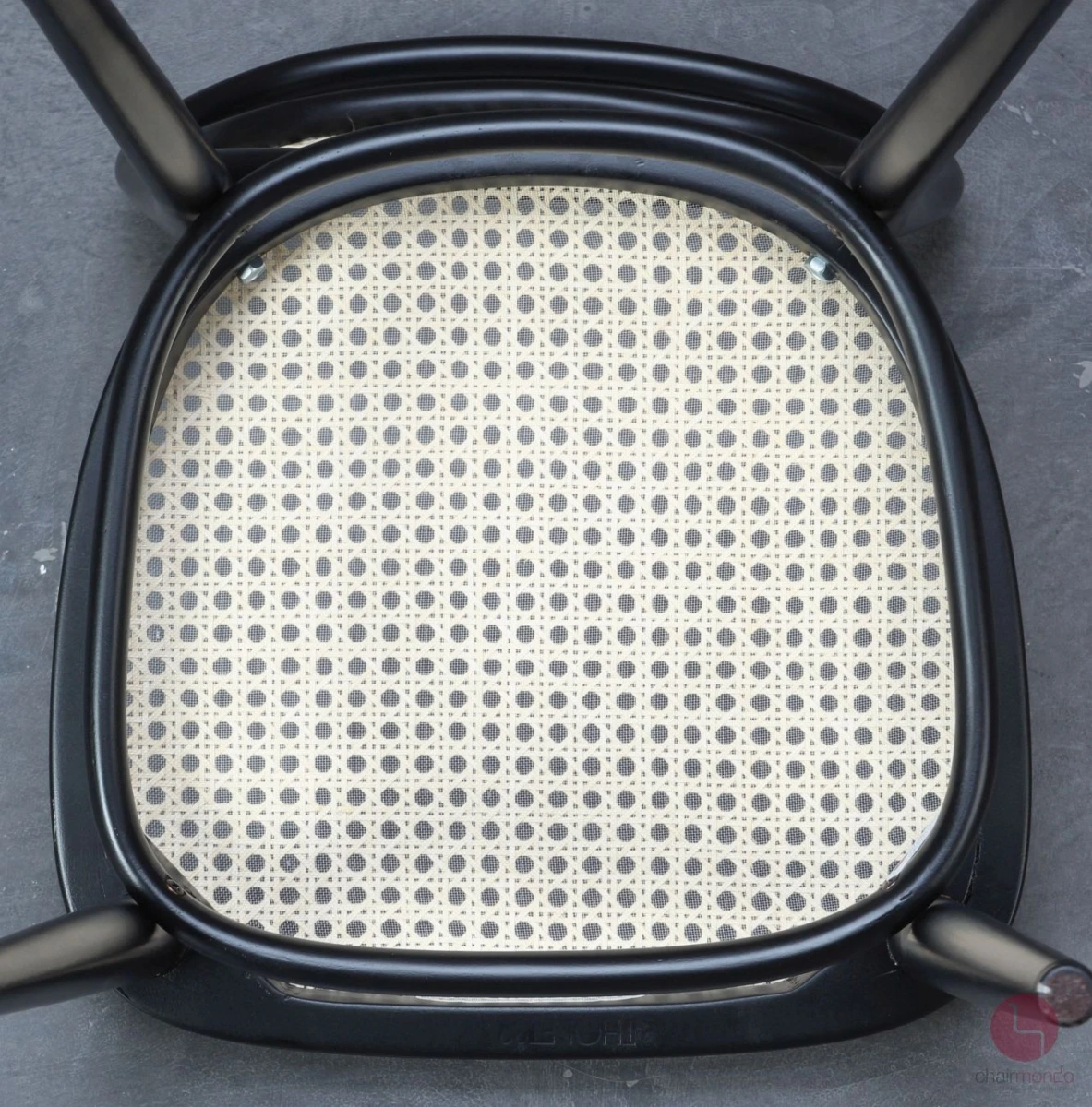 Thonet 215 R Schwarz Bugholzstuhl mit neuem Geflecht gebraucht