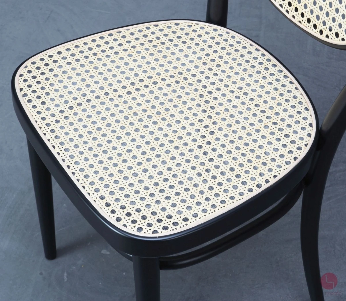 Thonet 215 R Schwarz Bugholzstuhl mit neuem Geflecht gebraucht