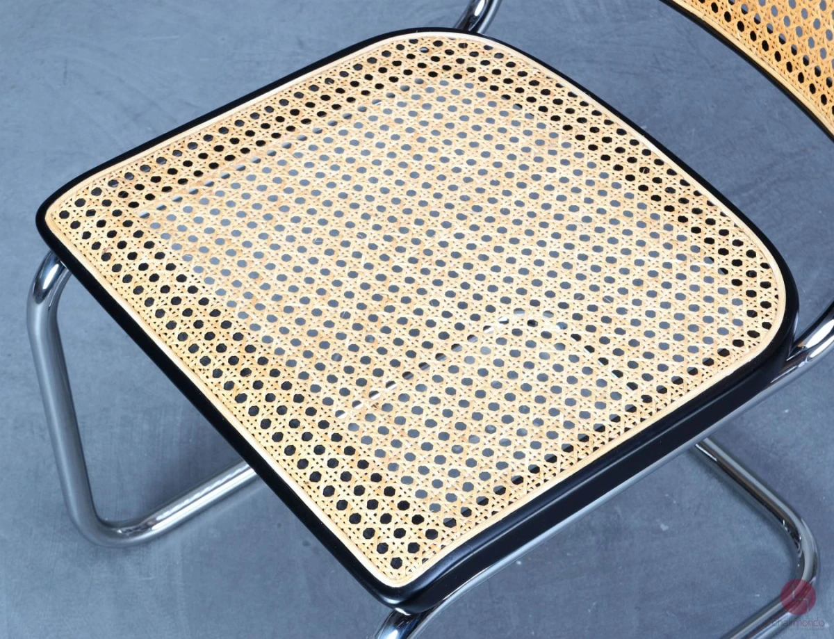 Thonet S32 Schwarz Freischwinger mit Wiener Geflecht Vintage