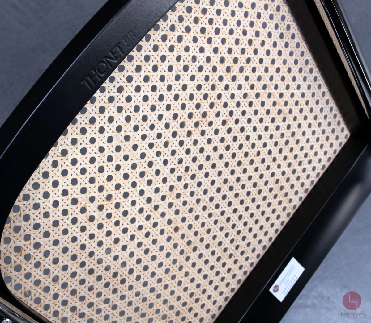 Thonet S32 Schwarz Freischwinger mit Wiener Geflecht restauriert