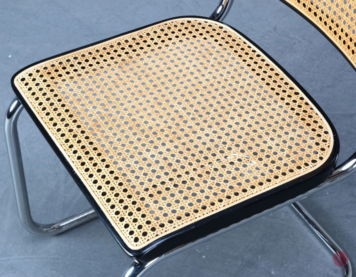 Thonet S32 Schwarz Freischwinger mit Wiener Geflecht Vintage