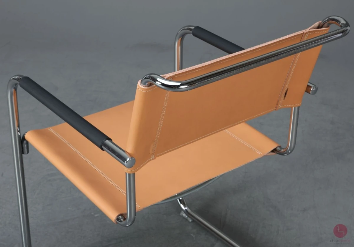 Thonet S34 Freischwinger mit neuem Kernleder in Beige Natur - gebraucht