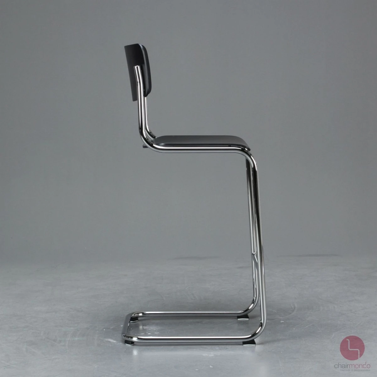 Thonet S43 H Freischwinger Barstuhl in Schwarz gebraucht