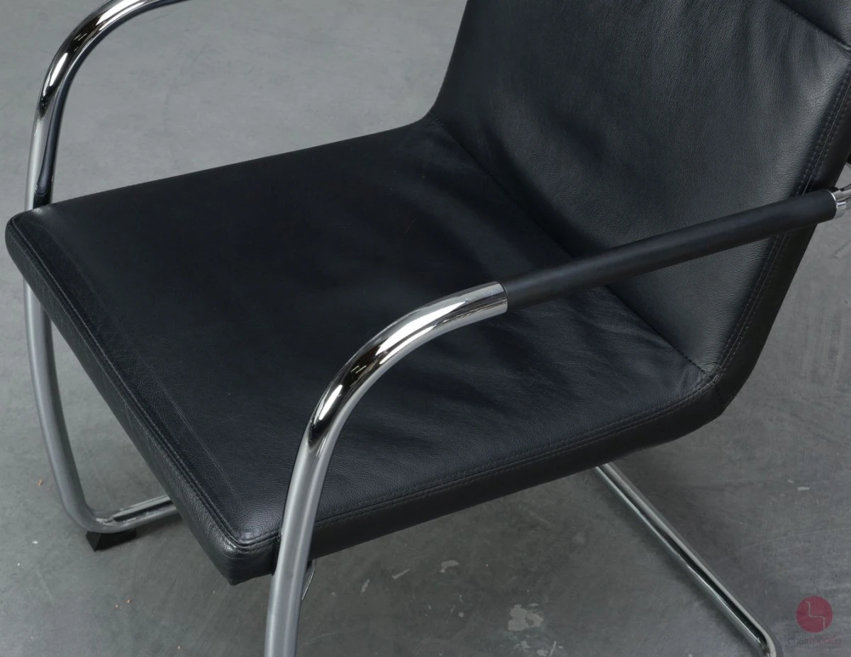 Thonet S61 Leder Freischwinger Konferenzstuhl Schwarz gebraucht