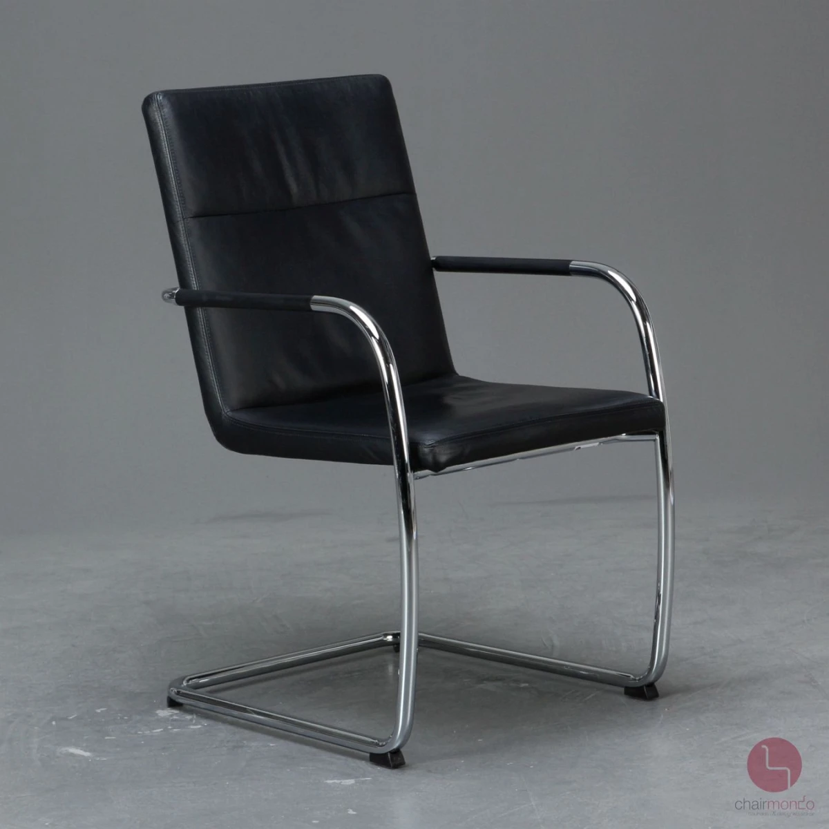 Thonet S61 Leder Freischwinger Konferenzstuhl Schwarz gebraucht