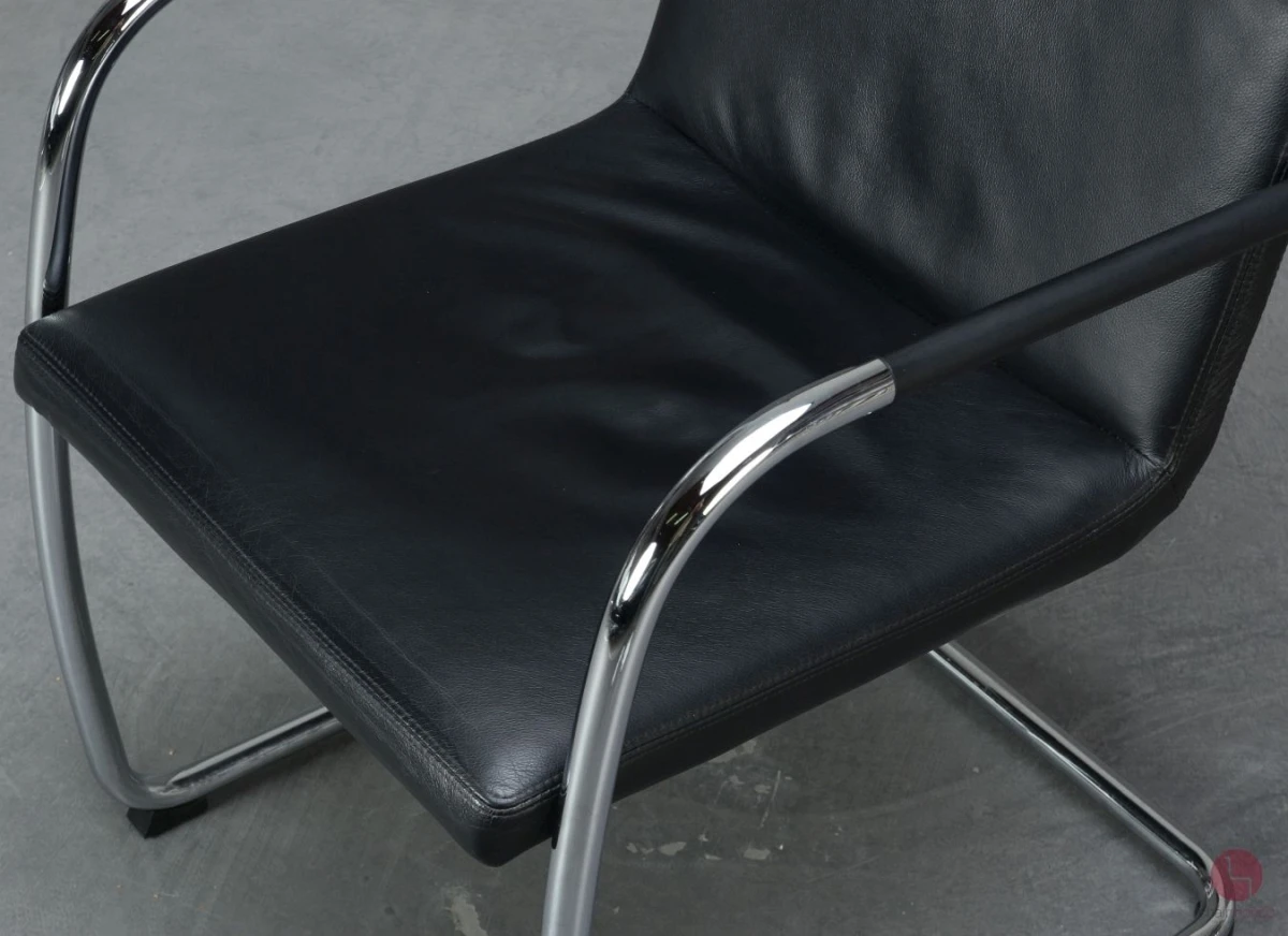 Thonet S61 Leder Freischwinger Konferenzstuhl Schwarz gebraucht