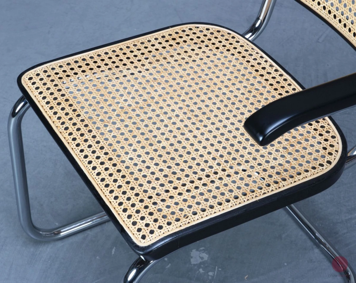 Thonet S64 Freischwinger in Schwarz mit Patina Geflecht - gebraucht