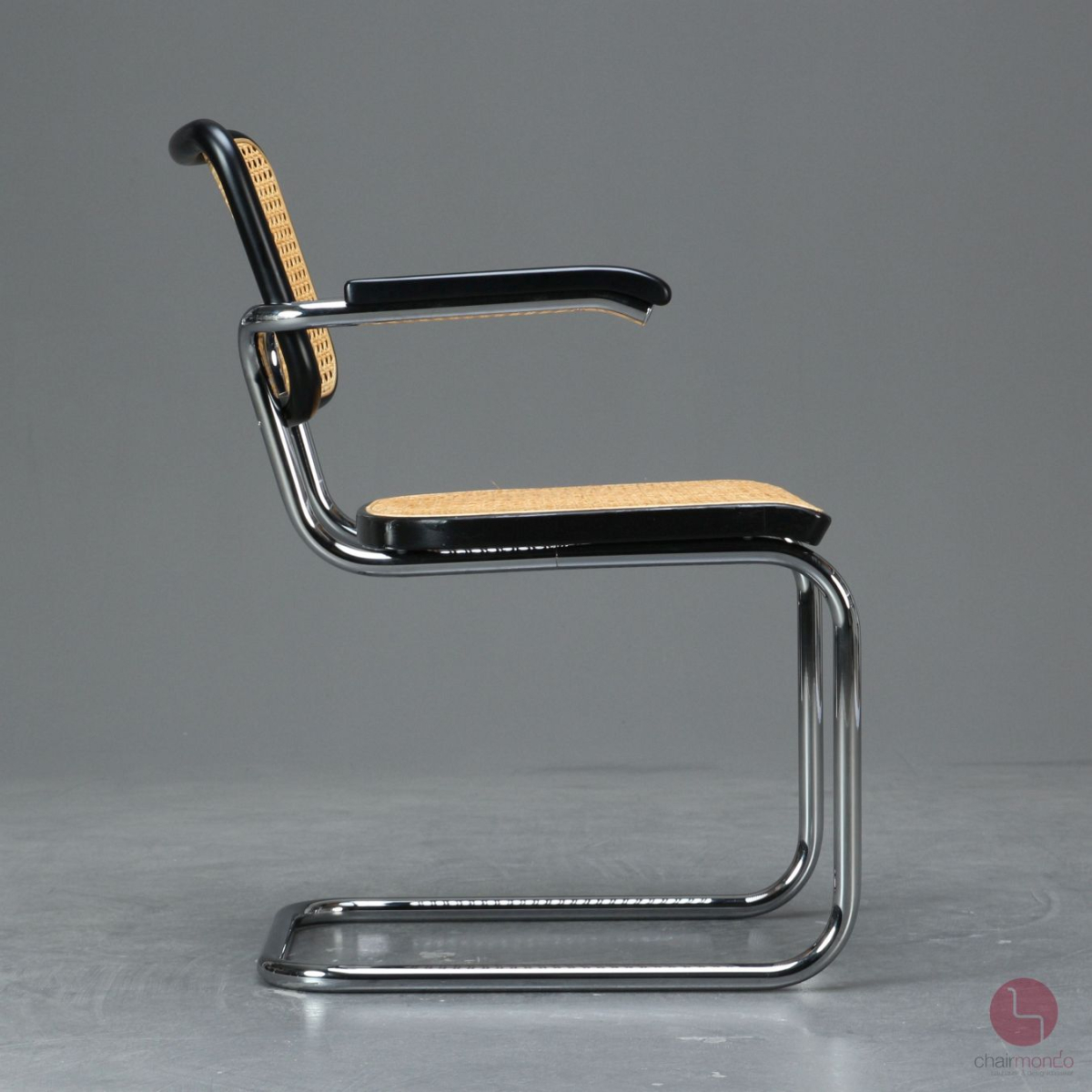 Preview: Thonet S64 Freischwinger in Schwarz mit Patina Geflecht - gebraucht