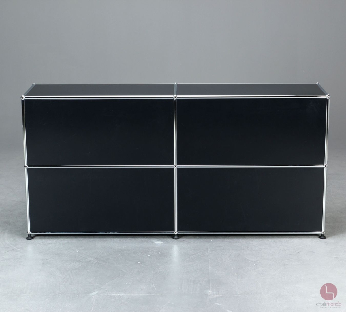 Preview: USM Haller Sideboard Schwarz mit vier Fächern gebraucht