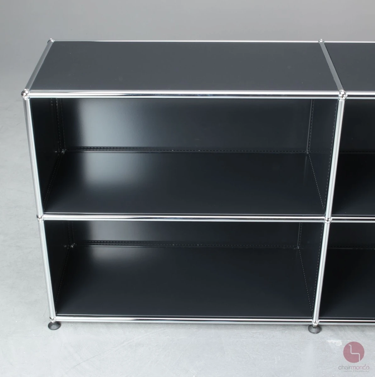 USM Haller Sideboard Schwarz mit vier Fächern gebraucht