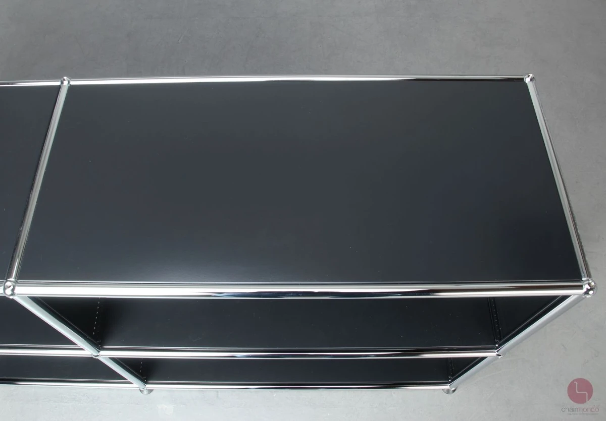 USM Haller Sideboard Schwarz mit vier Fächern gebraucht