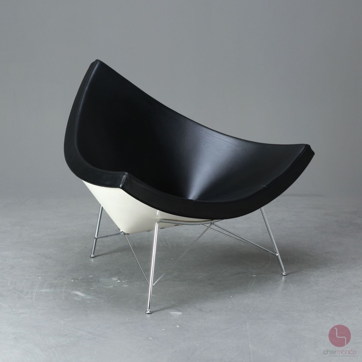 Preview: Vitra Coconut Chair Lounge Sessel Leder Schwarz Schale Weiß gebraucht