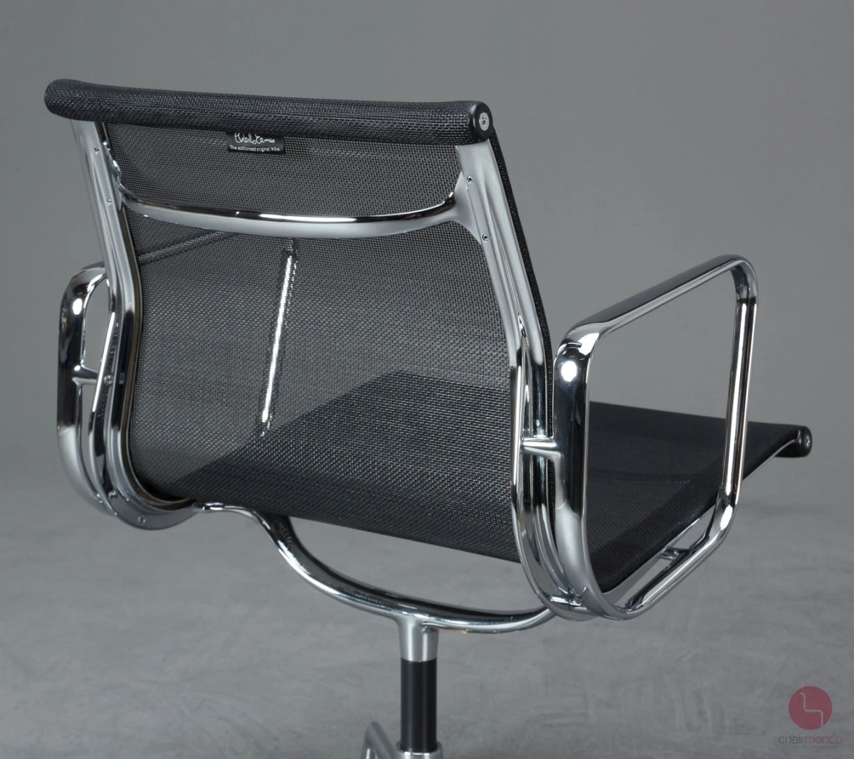 Vitra EA 107 Aluminium Chair Netzgewebe Schwarz verchromt gebraucht