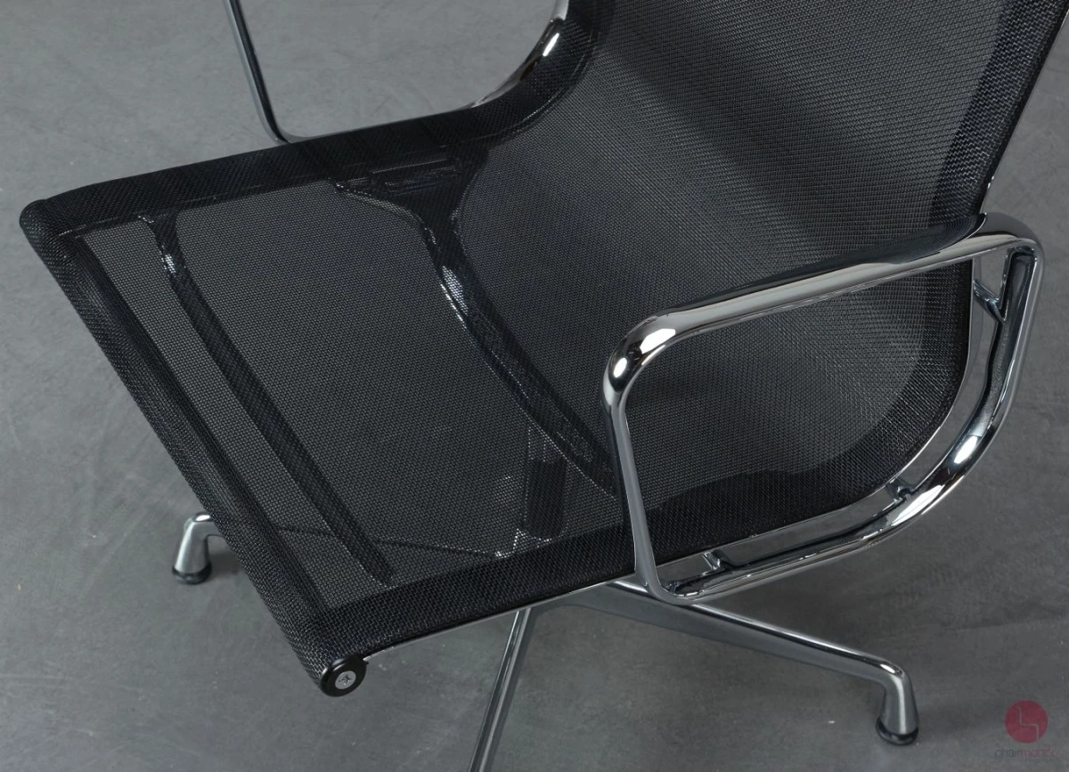 Vitra EA 107 Aluminium Chair Netzgewebe Schwarz verchromt gebraucht