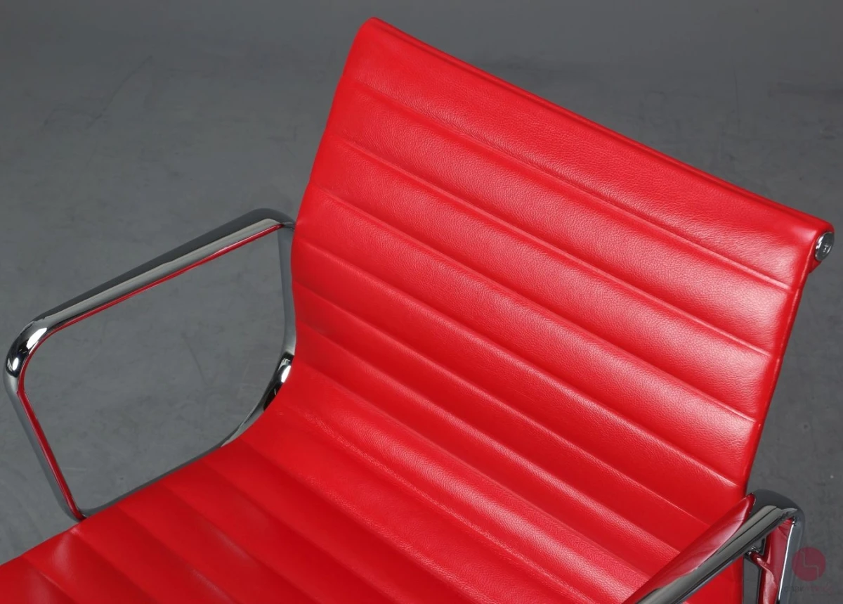 Vitra EA 108 Aluminium Chair Leder Rot 2014 gebraucht