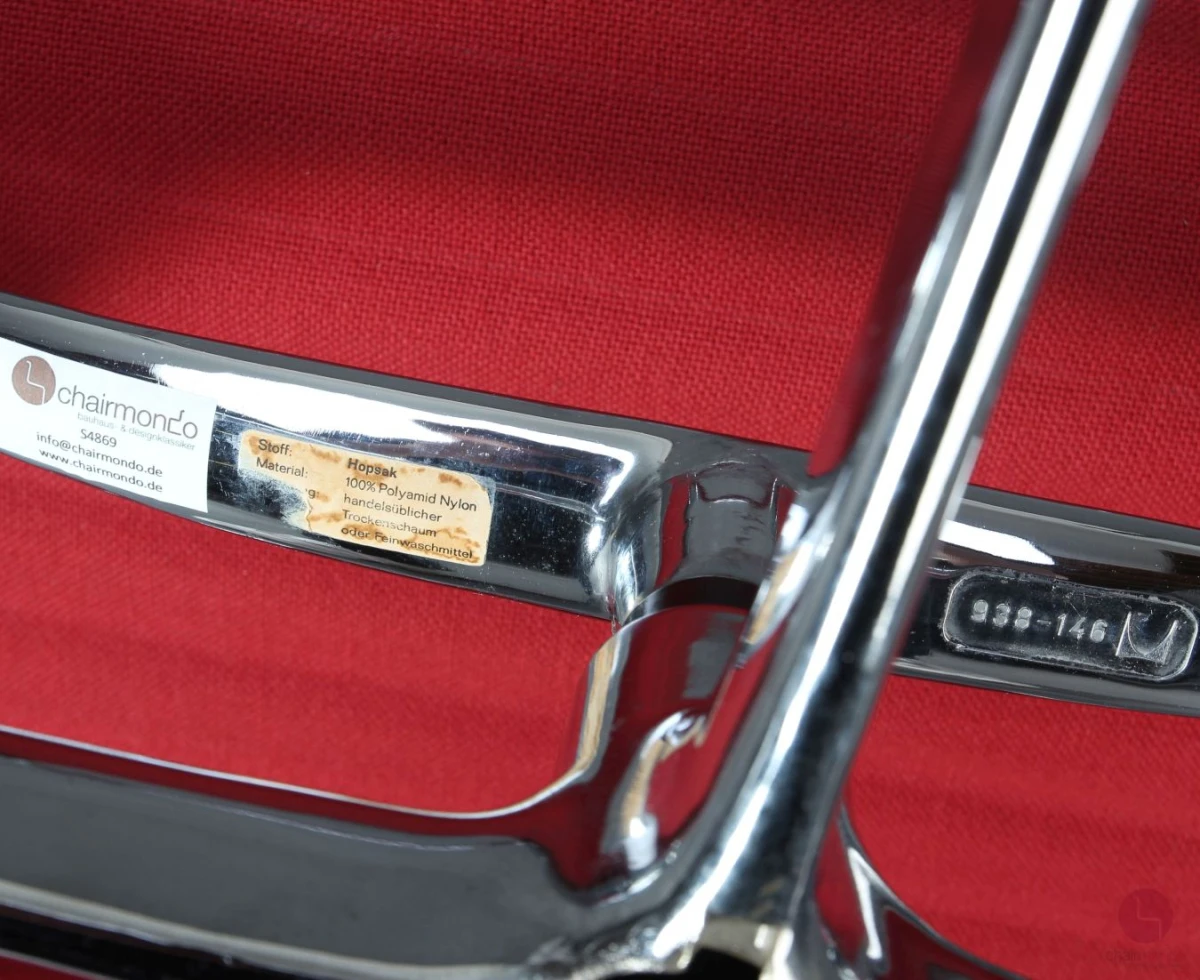 Vitra EA 115 Aluminium Chair Sessel Hopsak Himbeer Rot gebraucht